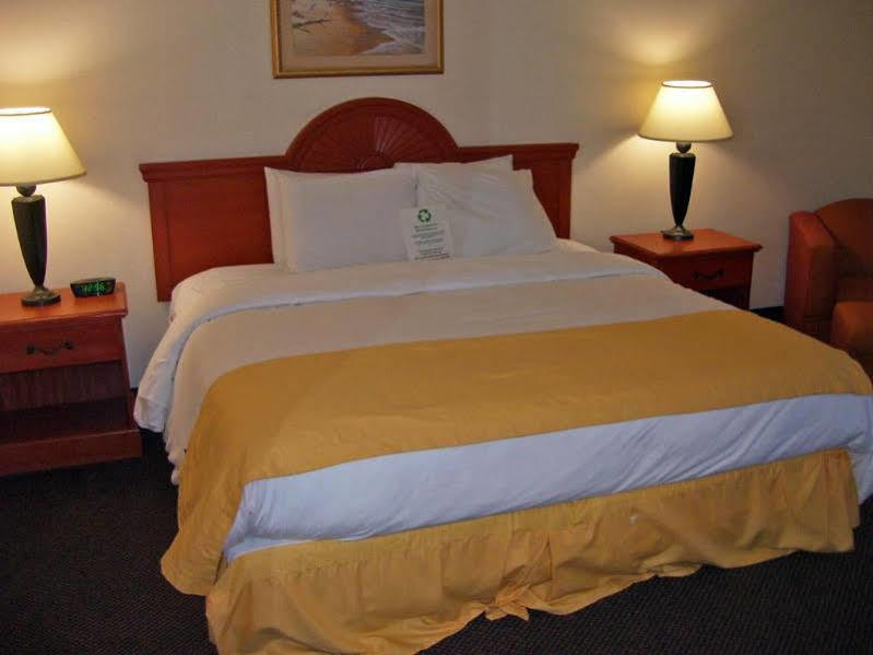 ממפיס Comfort Inn Airport מראה חיצוני תמונה