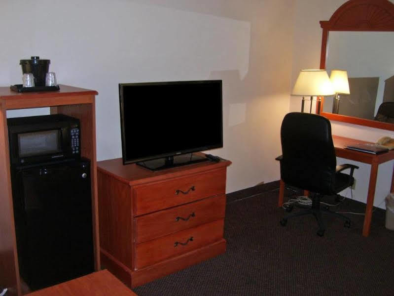ממפיס Comfort Inn Airport מראה חיצוני תמונה
