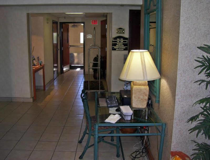 ממפיס Comfort Inn Airport מראה חיצוני תמונה